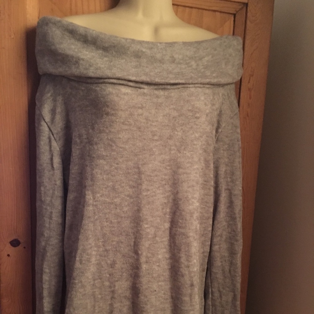 Gorgeous Cowl Neck - Picture 4 of 5